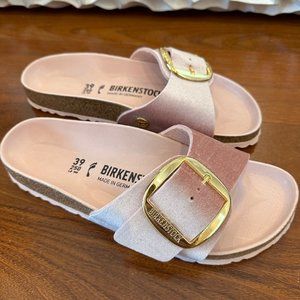 NEVER WORN Pink Velvet Birkenstocks